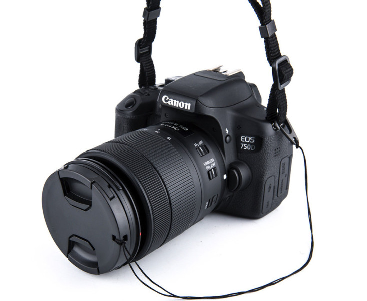 крышку объектива закрепить к камере