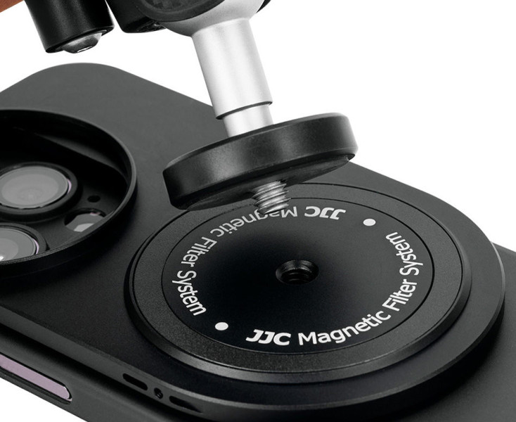 установить светофильтр 49 мм на iPhone 13 Pro