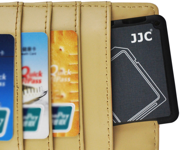органайзер для SD и MicroSD размером с кредитную карточку