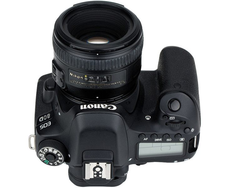 установить объектив Nikon G на Canon EF-S камеру