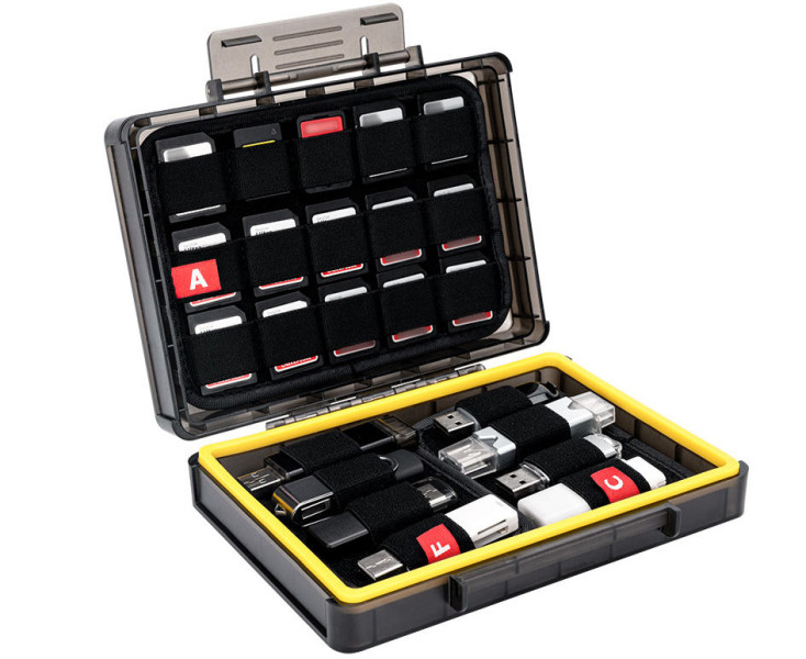 купить защитный бокс на 16 флешек и 30 SD Card