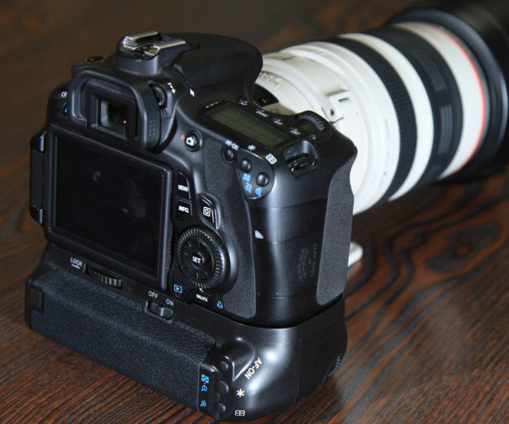 Canon BG-E9 в Москве