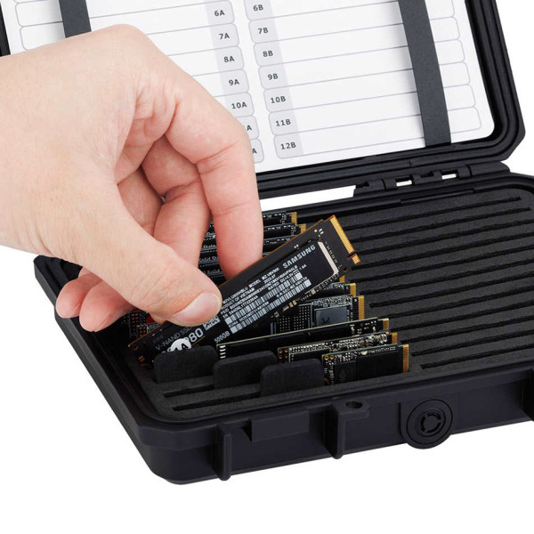 хранение двадцати четрыех M.2 2260 накопителей