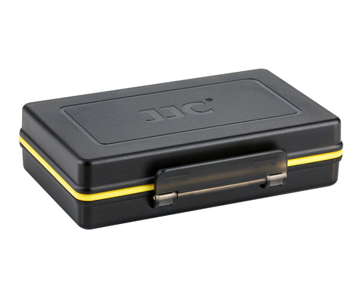 хранение двух аккумуляторов Insta360 X4 и SD карт памяти