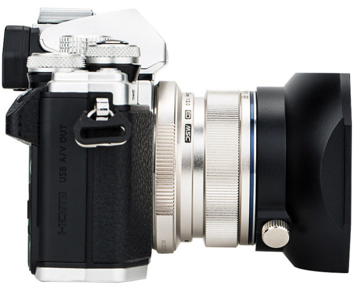 черная Olympus LH-48 с крышкой купить