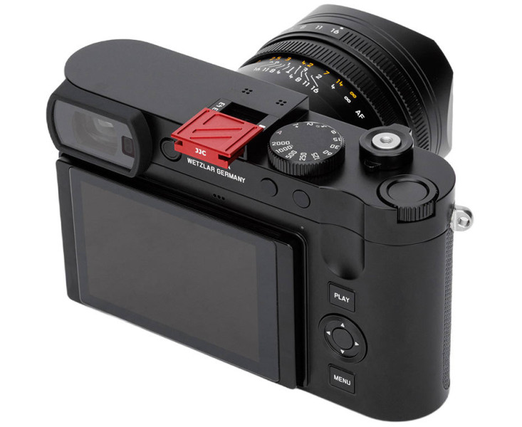 защита горячего башмака Leica Q3 красная