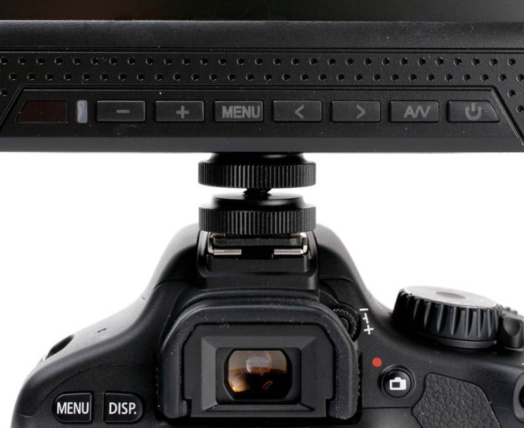 Крепление монитора к камере