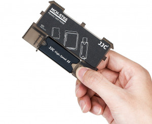 купить защитный бокс для SD и MicroSD с картридером