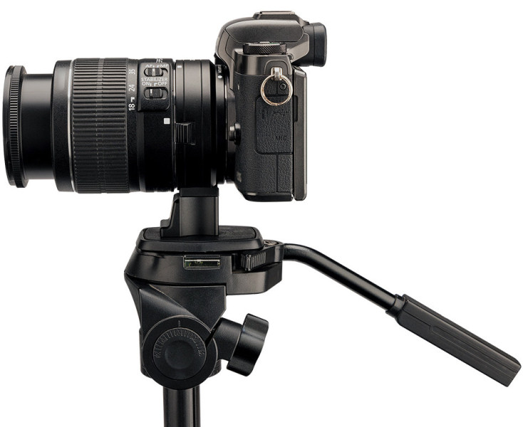 установить объектив EF-S на камеру Canon EOS M