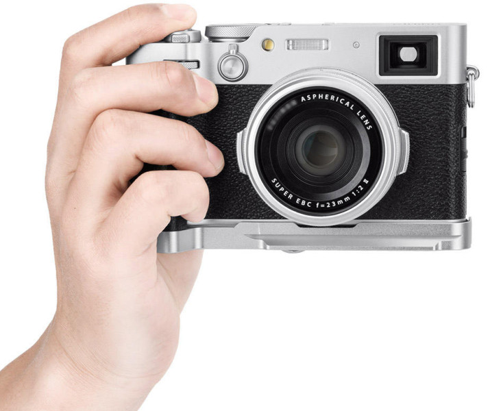 L-образная рукоятка серебристая для Fuji X100V с Arca-Swiss