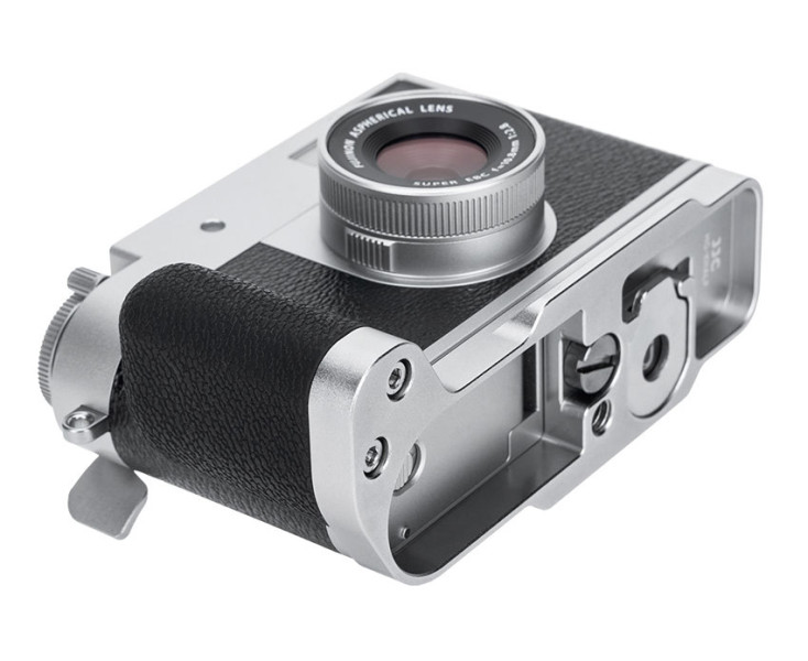 дополнительный хват для Fujifilm X half серебристый