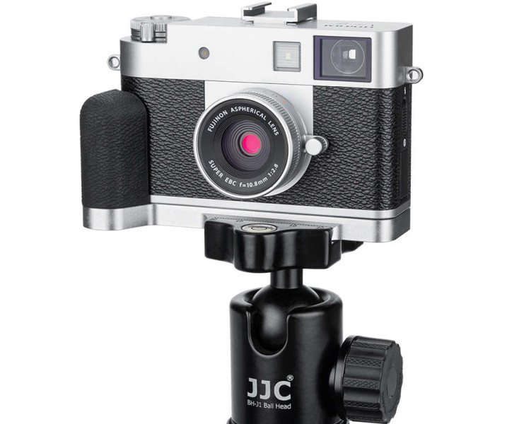 L-образная рукоятка для Fuji X HALF с Arca-Swiss серебристая