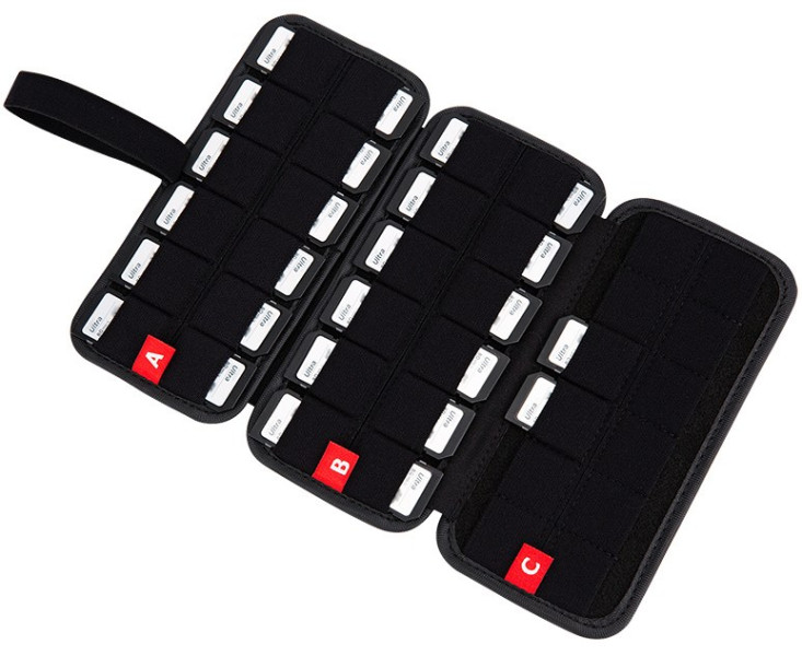 чехол на 72 карты Sony PS Vita