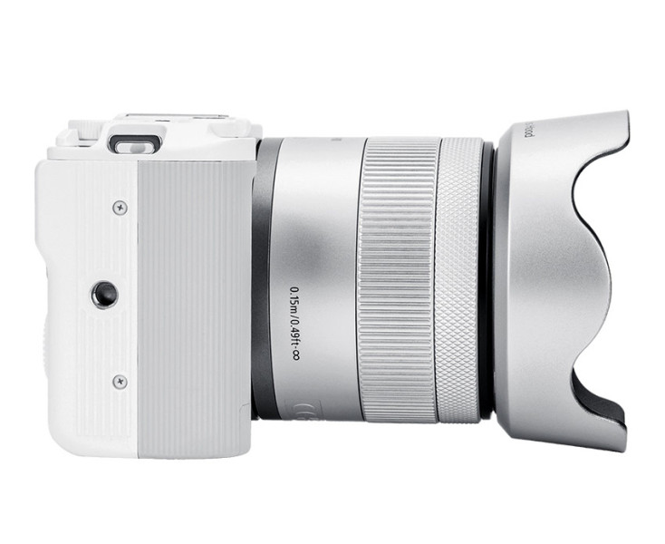 бленда для объектива Canon EF-S 18-55mm f/4-5.6 IS STM серебристый цвет