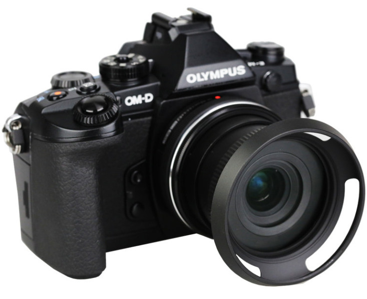автоматическая крышка с блендой для объектива Olympus M.Zuiko Digital 17mm f/2.8