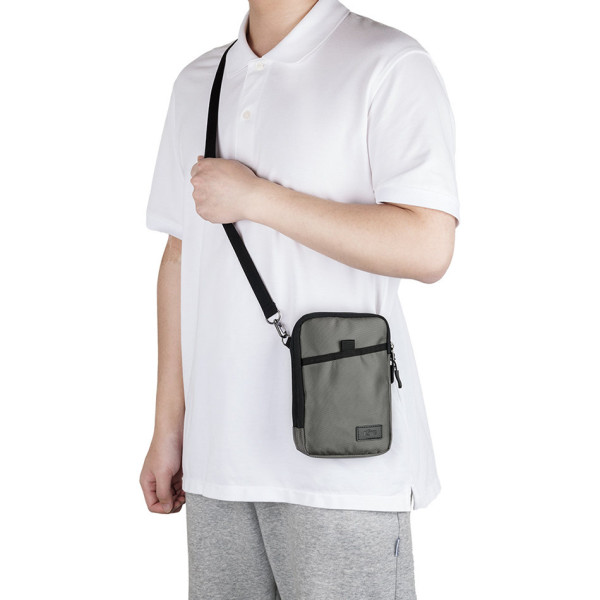 удобный чехол для пауэрбанка и смартфона серебристый