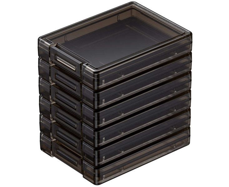 шесть компактных чехлов для CFexpress Type B