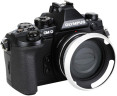 серебристая автоматическая крышка с блендой для объектива Olympus M.ZUIKO DIGITAL ED 14-42mm f/3.5-5.6 EZ