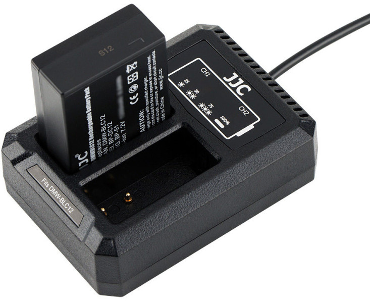 зарядить два аккумулятора Leica BP-DC12