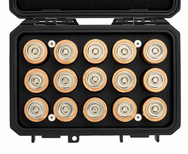 водонепроницаемый бокс на пятнадцать батареек типа C