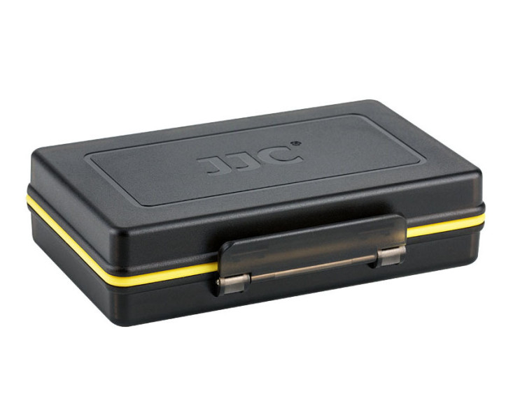 хранение двух аккумуляторов Insta360 X3 и microSD карт памяти