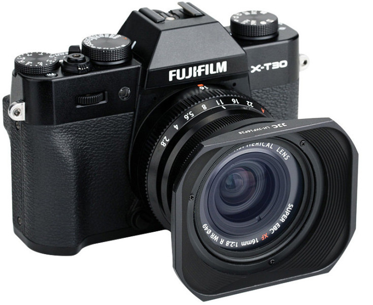 бленда Fujifilm XF 16mm f/2.8 R WR черная