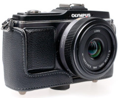 Чехол для Olympus E-P1 / E-P2 черный цвет (CS-10B)