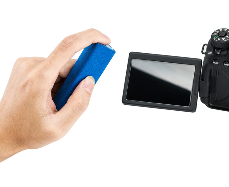 чистка дисплея видеокамеры