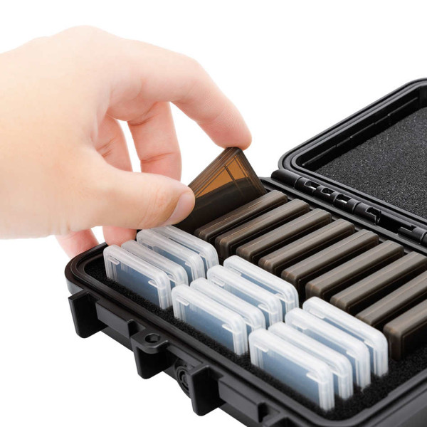 ударопрочный защитный бокс на 10 CFexpress Type B и 12 SD карт памяти