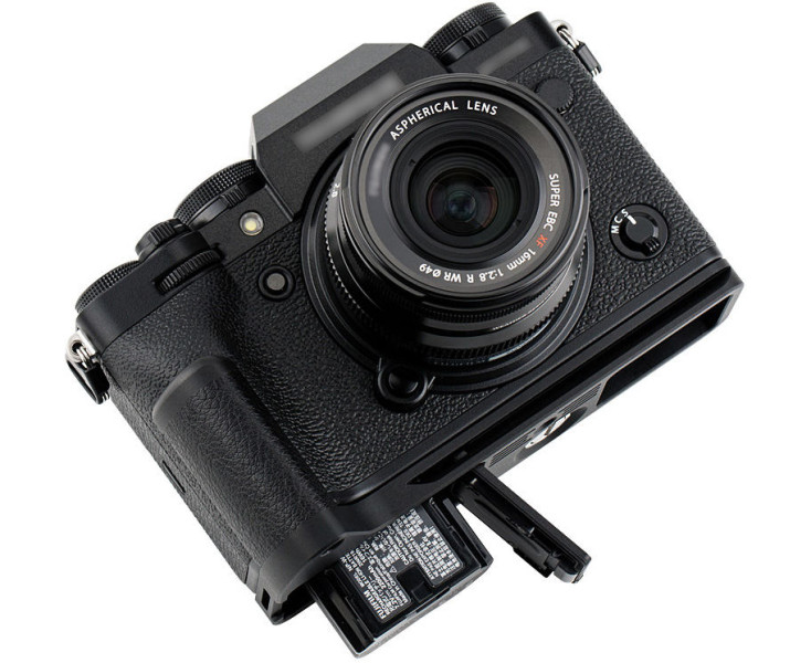 для Fujifilm X-T4 дополнительный хват