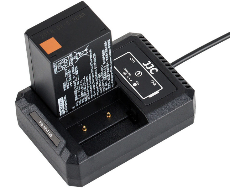 двойная Fujifilm BC-T125 зарядка