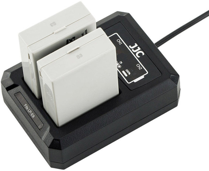 зарядить два аккумулятора Canon LP-E8