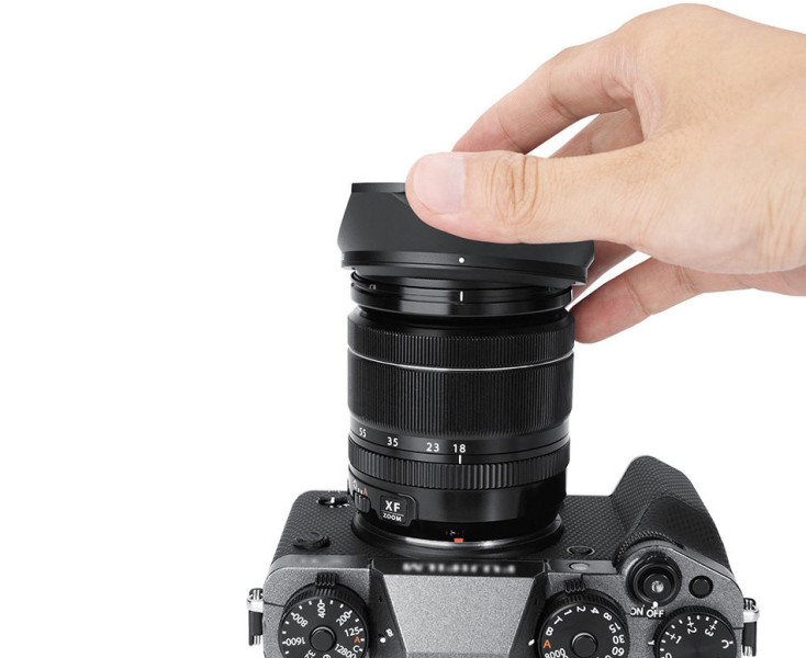 JJC LH-JXF1855II Металлическая бленда для объективов Fujinon XF 18-55 f/2.8-4 R LM OIS и XF 14mm f/2.8 R, аналог бленды Fujifilm 14/18-55 с передней слайдерной защитной крышкой, чёрный цвет
