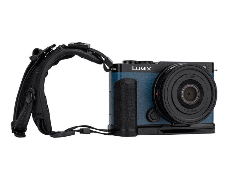 для Panasonic Lumix S9 дополнительный хват