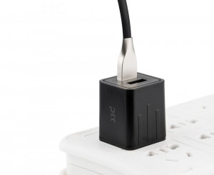 купить зарядку два USB 2.1A