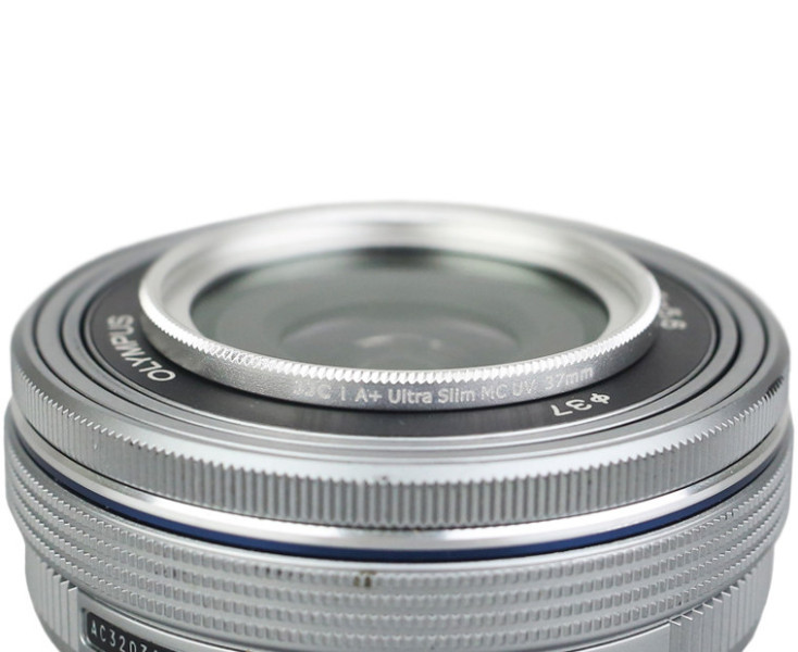 UV фильтр 37 мм серебристый