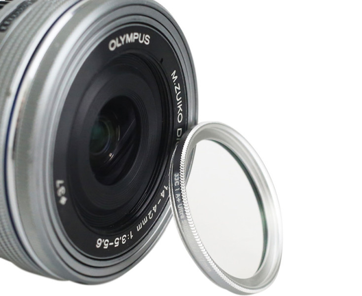 светофильтр в серебристой оправе 37 мм