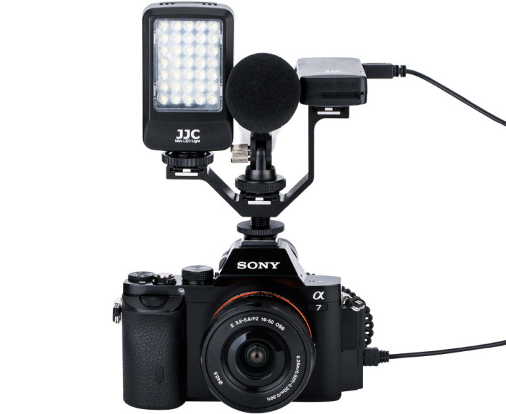 установить микрофон в горячий башмак