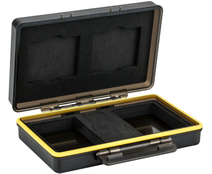 хранение двух аккумуляторов и CF карт памяти