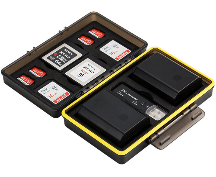бокс защитный для карт памяти SD MicroSD XQD и два аккумулятора фото камеры