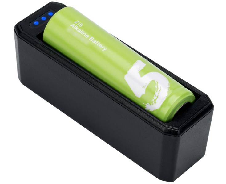 бокс ударопрочный для AA аккумуляторов с тестером заряда