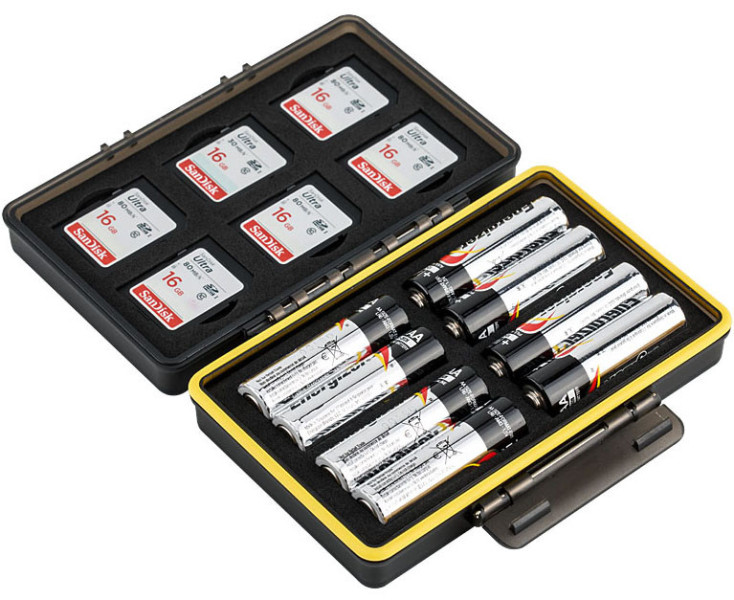 ударопрочный защитный бокс на восемь LR6 аккумуляторов