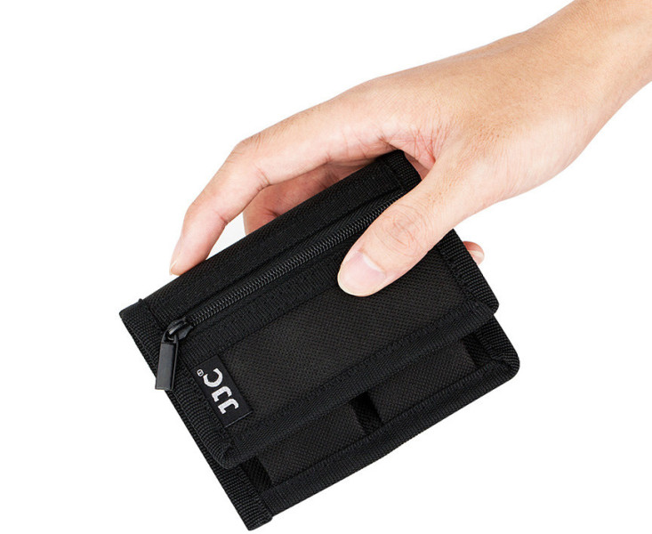 аккумуляторы и карты памяти на ремень