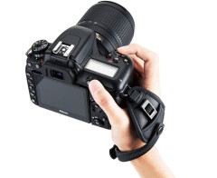 Кистевой ремень JJC HS-PRO1P BLACK с плоской U площадкой (черный)