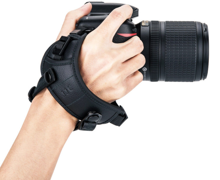 чёрный кистевой ремень с плоской площадкой