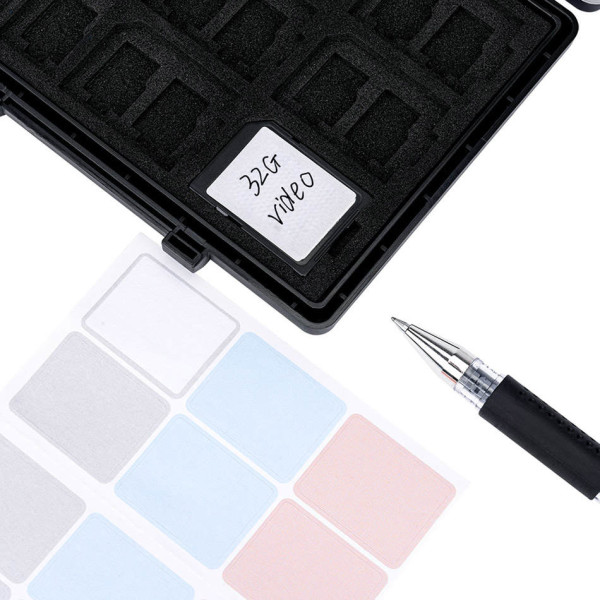 защитный футляр на 30 microSD карт