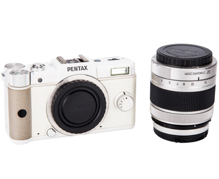Pentax Q байонетная и задняя крышка объектива