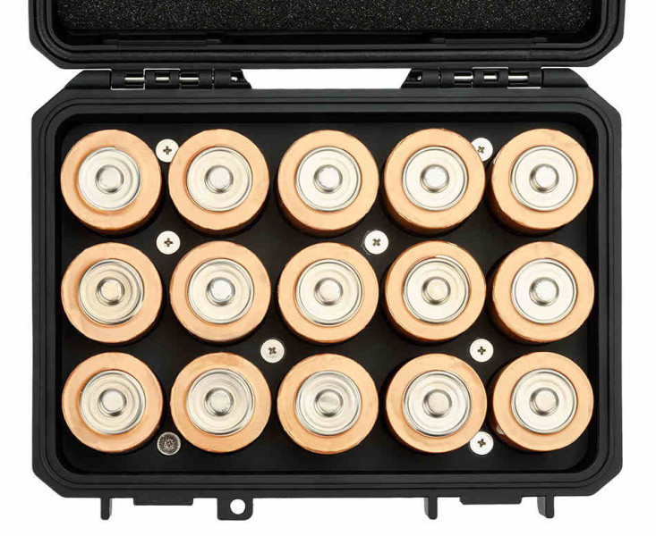 водонепроницаемый бокс на пятнадцать батареек типа D