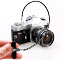 Механический спусковой тросик 50 см с механизмом фиксации