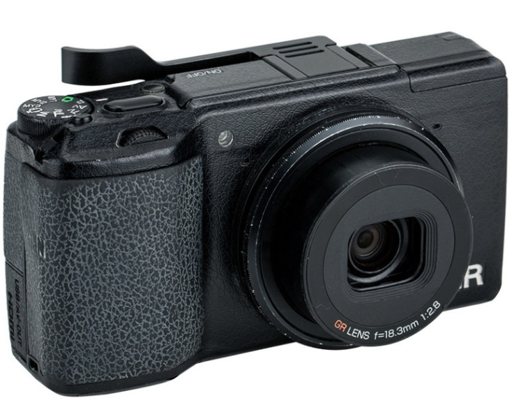 Ricoh GR II хват в горячий башмак